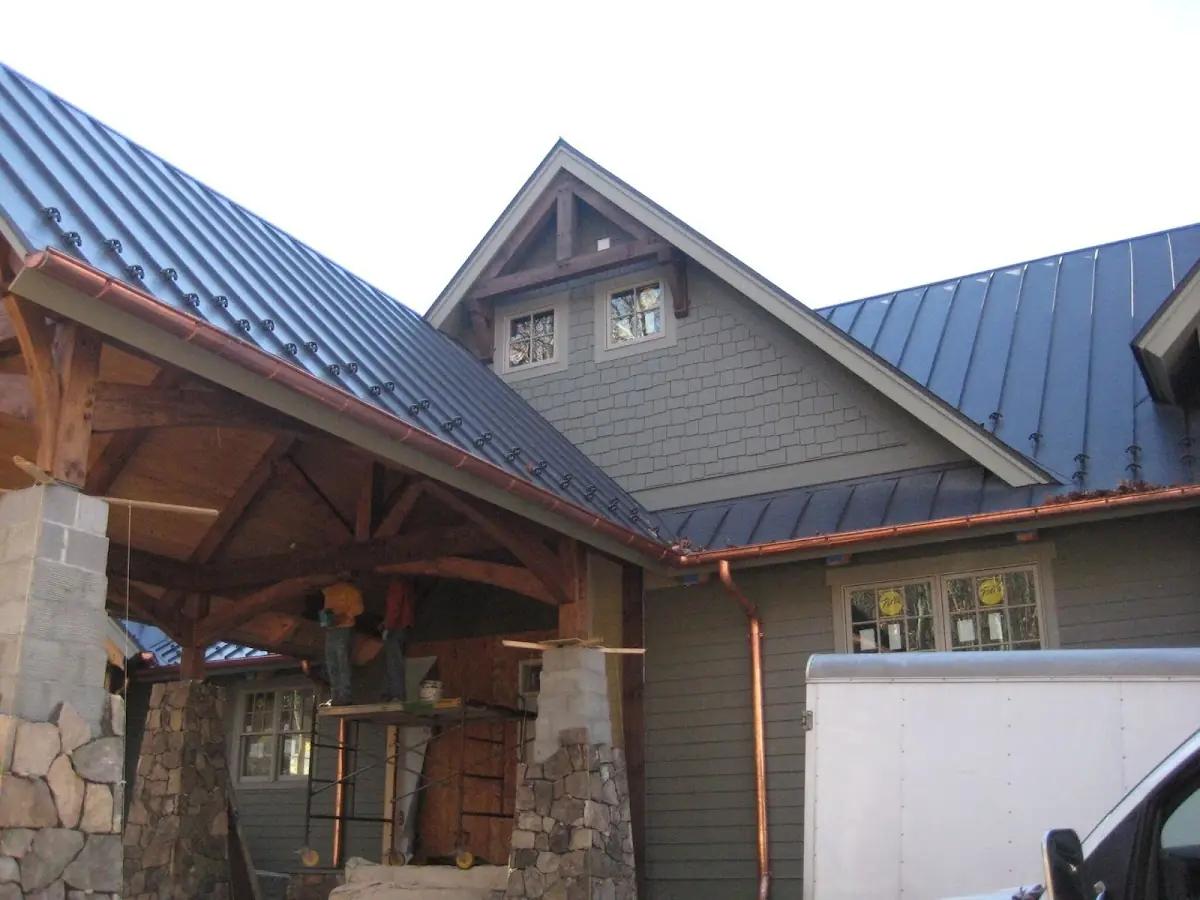 Craftsman Roofing team delivering quality roofing work in Harbor Green